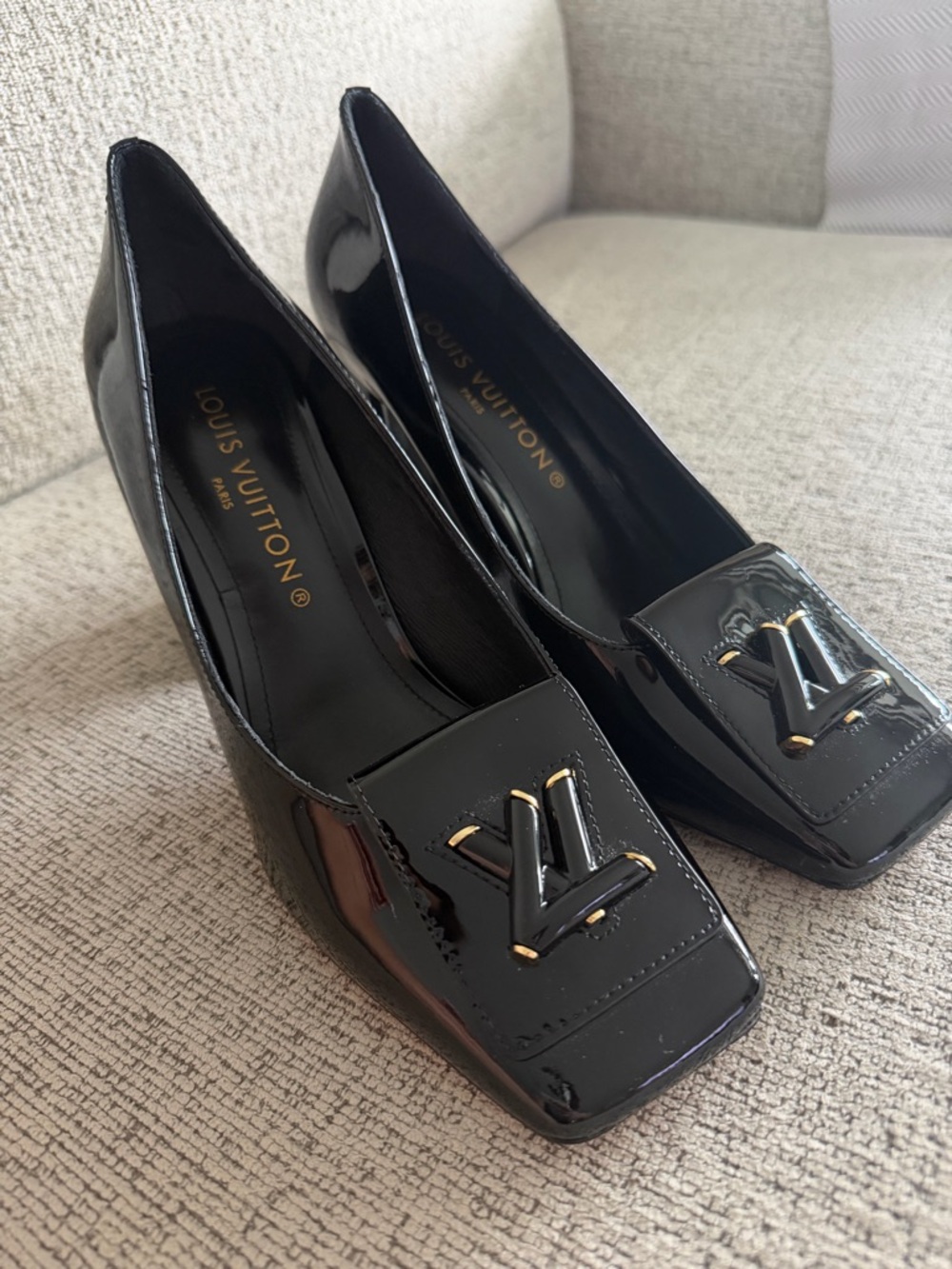 Louis Vuitton Black Patent Leather Block Heel Pumps with Gold LV Accent - Picture 3 of 7